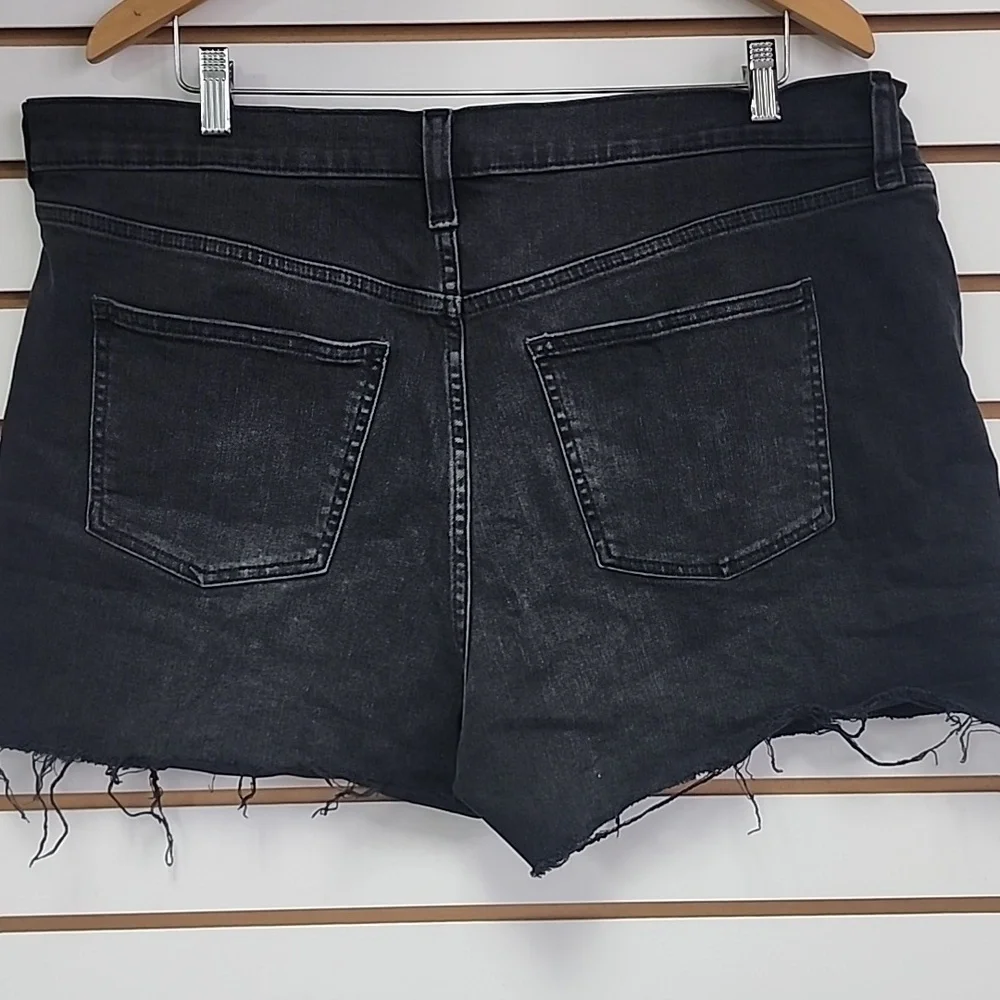 GAP High Rise Blk Jean Shorts